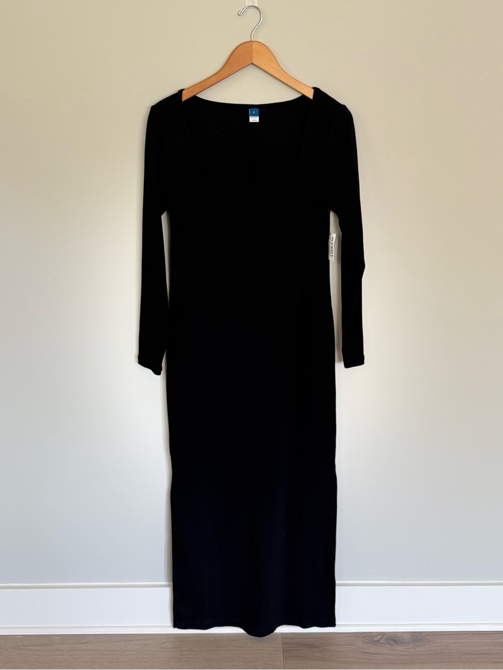 Old Navy Scoop Neck Long Sleeve Maxi Dress